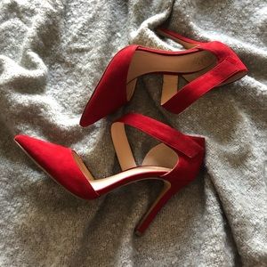 VINCE CAMUTO~👠👠Love Affair Pumps